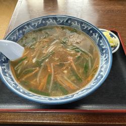 モヤシラーメン（並盛）700円