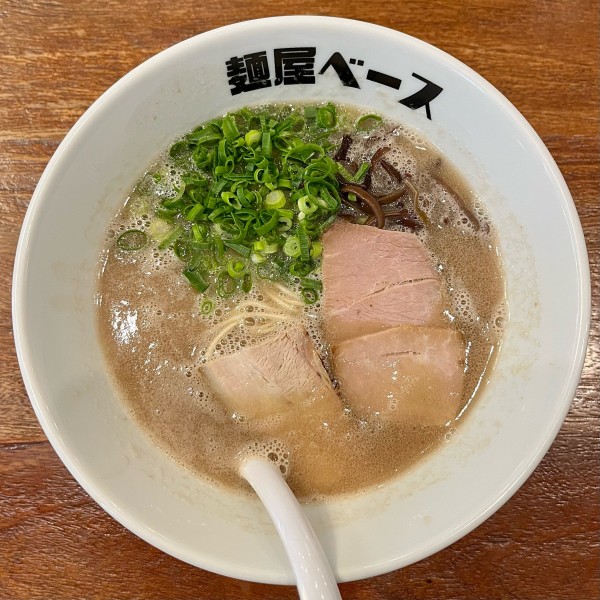 「ラーメン（800円）」@麺屋 ベースの写真