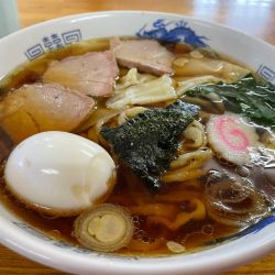 ワンタンメン　塩煮たまご