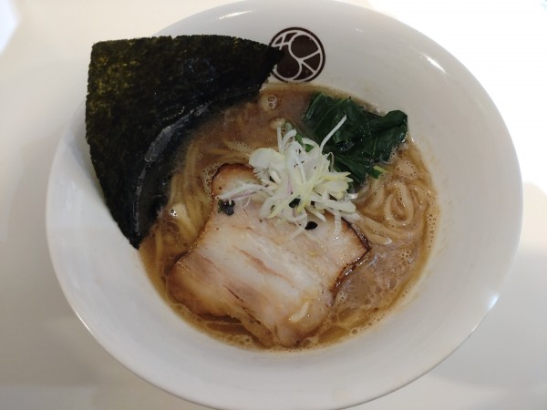 「（期間限定）無垢ラーメン　１２００円　※」@無垢ツヴァイテの写真