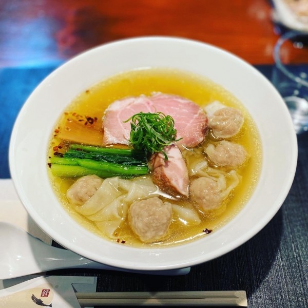 「わんたん麺 塩味」@らーめん 鉢ノ葦葉の写真