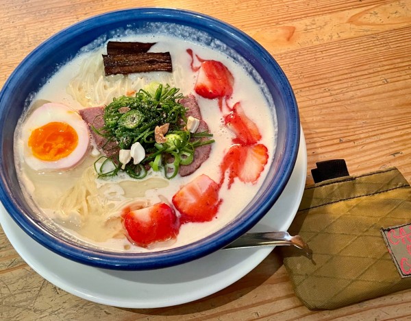 「女峰いちごのらーめん＋いちごづくし生女峰いちごかき氷」@ねいろ屋の写真