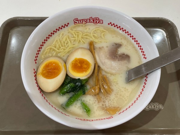 「濃い味スガキヤラーメン　￥５８０」@スガキヤ 鳴海アピタ店の写真
