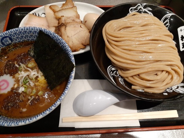 「柏幻霜ポーク全部乗せ濃厚つけめん」@松戸富田麺絆の写真