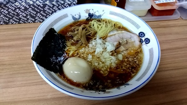 「醤油らーめん（７００円）＋味玉（１００円）」@らぁ麺 つねの写真