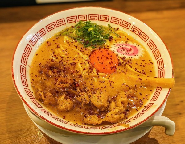 「旨辛肉玉中華そば」@肉玉中華そば 轟 名駅店の写真