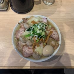 チャーシューワンタン麺（塩）