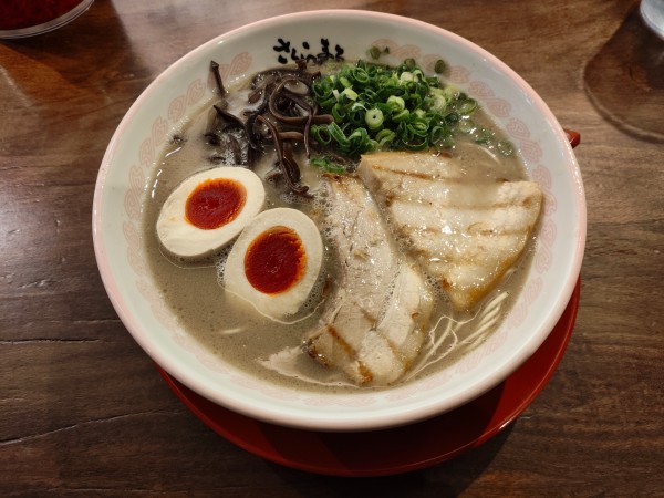 「味玉豚骨」@麺屋 桜息吹の写真