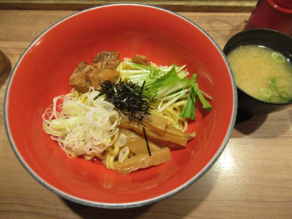 「油そば（並）（750円）」@情熱のすためし どんどん 新宿西口1号店の写真