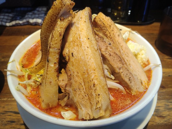 「大人の炙り焼豚そば(1,280円)」@本気の焼豚 プルプル食堂の写真