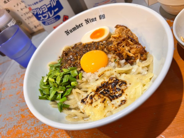 「まぜそばブラック」@麺Dining Number Nine 09の写真