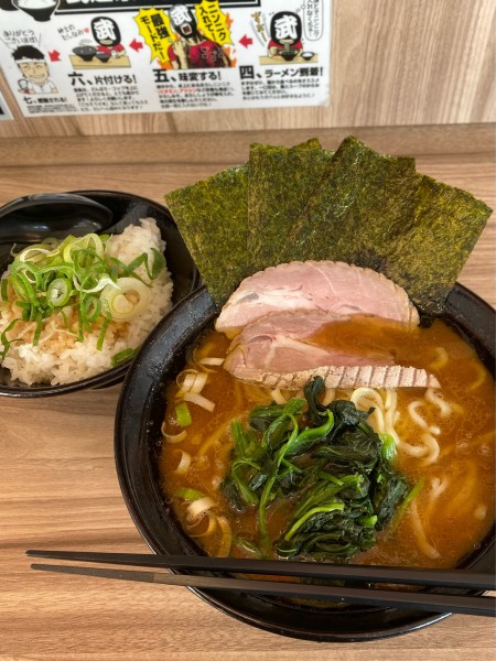 「ラーメン並麺ヤワラカメ脂オオメ」@七代目武道家の写真