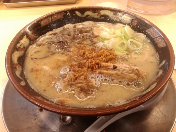 「豚とろラーメン(950円)」@鹿児島ラーメン 豚とろ 天文館本店の写真