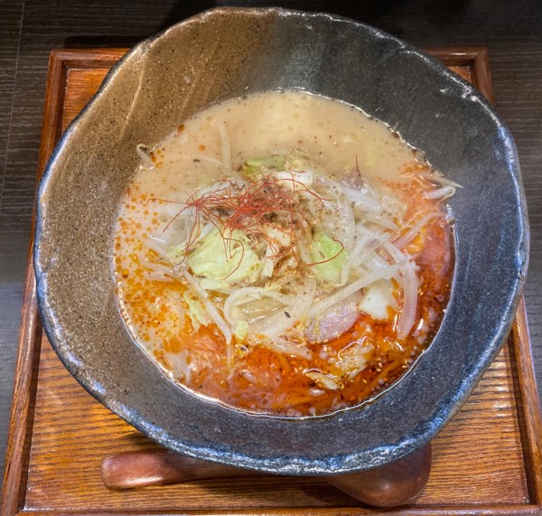 「辛味噌らーめん　1040円」@札幌味噌ラーメン ひつじの木 大森店の写真