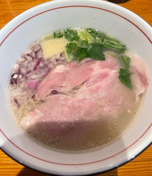 「貝と牛の中華そば(塩)」@貝そばもぉむの写真