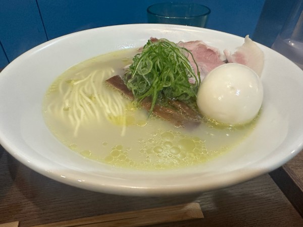 「牡蠣塩ラーメン」@むかん 初台の写真