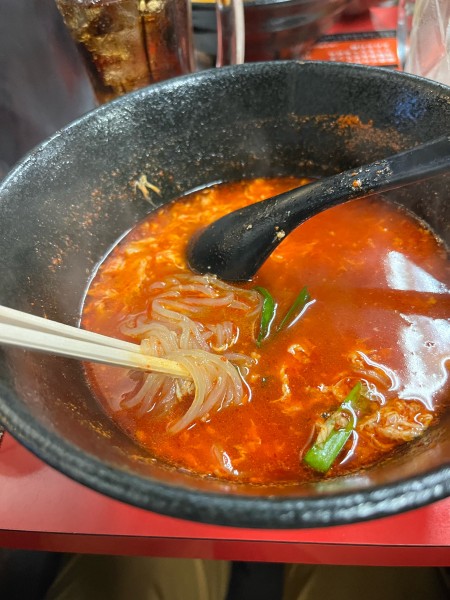 「辛麺激辛」@辛麺鶴商店の写真