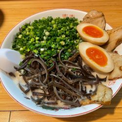 博多豚骨ラーメン