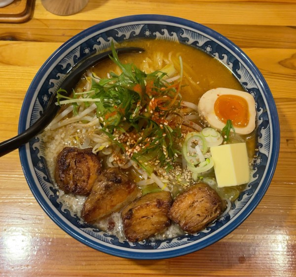 「チャーシュー味噌ラーメン ダブル バター+ライス」@田能久の写真