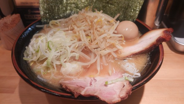 「特製味噌らーめん(大盛)￥1,200」@麺屋 めんりゅうの写真