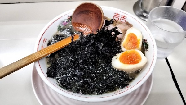 「磯のりラーメン＋味玉」@ラーメンショップ 希望ヶ丘店の写真