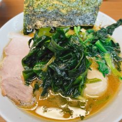 特製らーめん ＋ワカメ