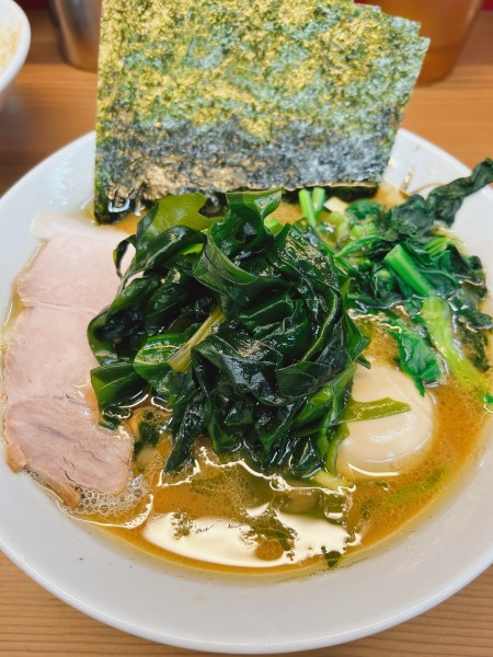 「特製らーめん ＋ワカメ」@麺家 たいせいの写真