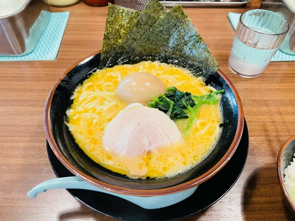 「味たまラーメン」@横浜家系ラーメン 福まし家の写真