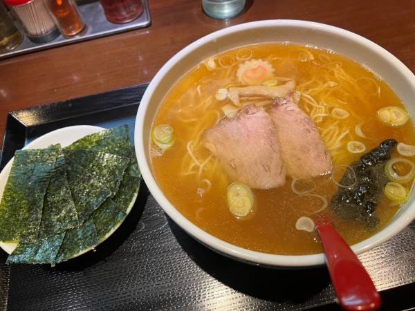 「ラーメン、のり」@中華蕎麦 金魚の写真