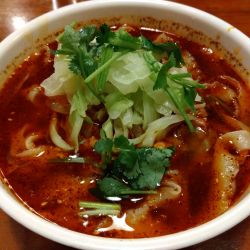 サンラー刀削麺