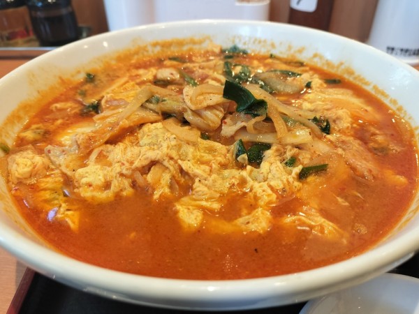 「チゲ味噌ラーメン」@日高屋 三河島駅前店の写真