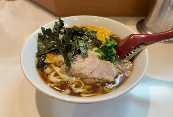 「納豆らぁめん¥920、大盛り¥30」@らぁめん ほりうち 新橋店の写真