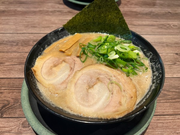 「極老」@博多とんこつ 天神旗の写真