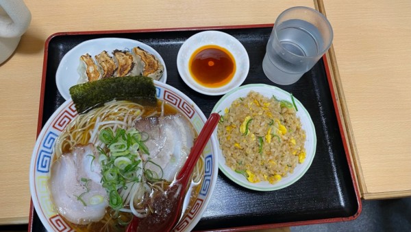 「ミニ焼き飯餃子定食(1200円)」@かおるちゃんラーメンの写真