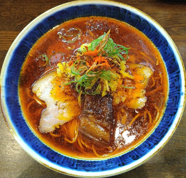 「酸辣湯麺 1110円 替え玉180円」@yagu-noodleの写真