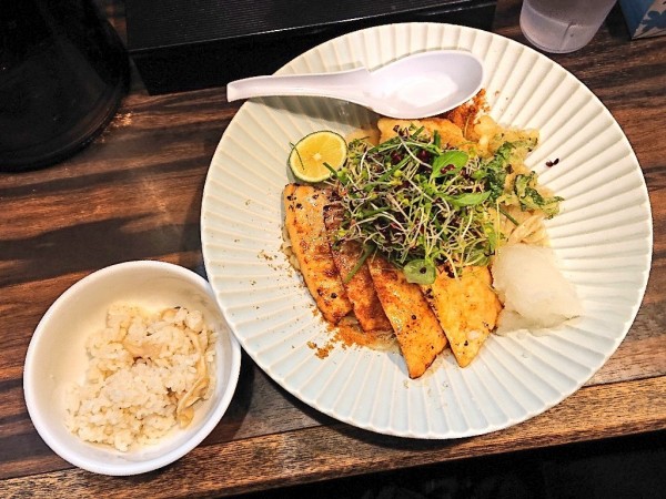 「白子 カラスミ メカジキの出汁仕立て」@稲荷屋の写真