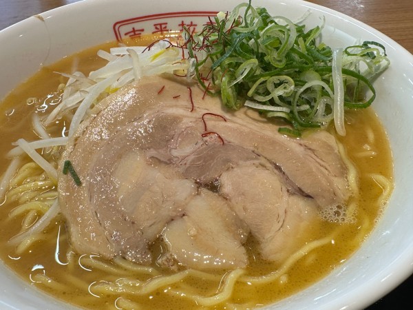 「香ばし焦がし味噌らーめん」@吉平らーめんの写真