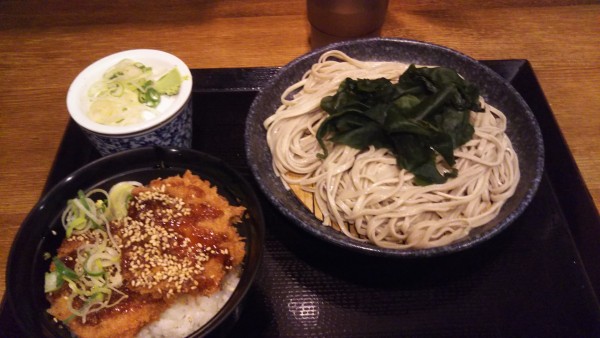 「たれカツ丼セット、無料わかめ」@嵯峨谷 神保町店の写真
