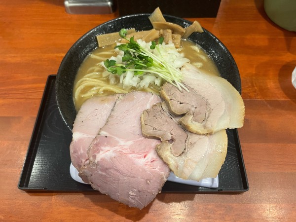 「チャーシュー煮干しラーメン大盛り」@煮干しらーめん 麺匠 萩原の写真