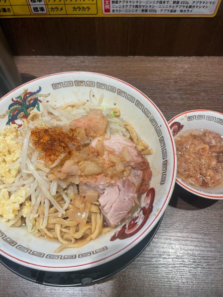 「汁なし　肉カス油」@豚山 鶴見店の写真