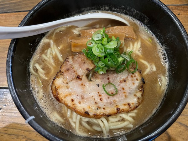 「醤油らーめん大盛固め1050円」@麺匠 るい斗の写真