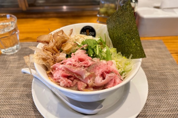 「【限定】特製油そば（追い飯付き）¥1300」@RAMEN GOSSOU 新橋店の写真