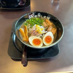 極煮干し豚骨ラーメン