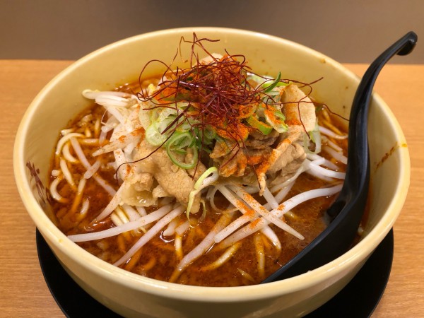 「赤辛味噌ラーメン」@味噌ラーメン 百庵 西新宿店の写真
