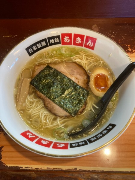「地鶏ラーメン　塩　タイムサービス　味玉」@地鶏らーめん ちきんの写真