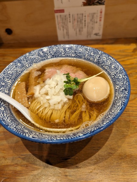「山椒香る煮干しそば 二度麺付き」@麺也 時しらずの写真