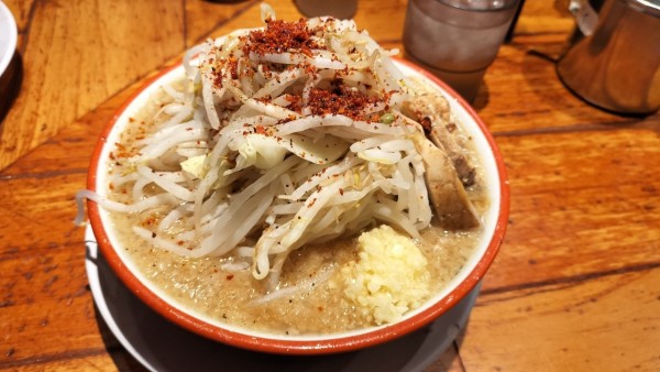 「ラーメン200g」@らーめん バリ男 新橋本店の写真
