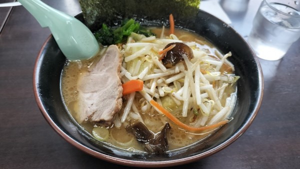 「野菜ラーメン」@とんぱた亭 三枚町店の写真