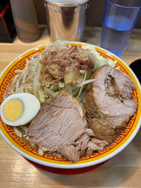 「ラーメン豚2枚」@えどもんど 中野の写真