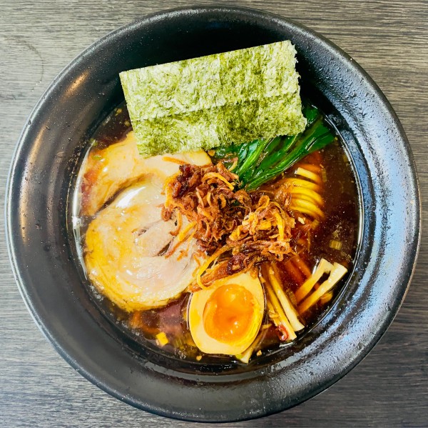 「焦がし醤油ラーメン(太)」@麺屋 番の写真